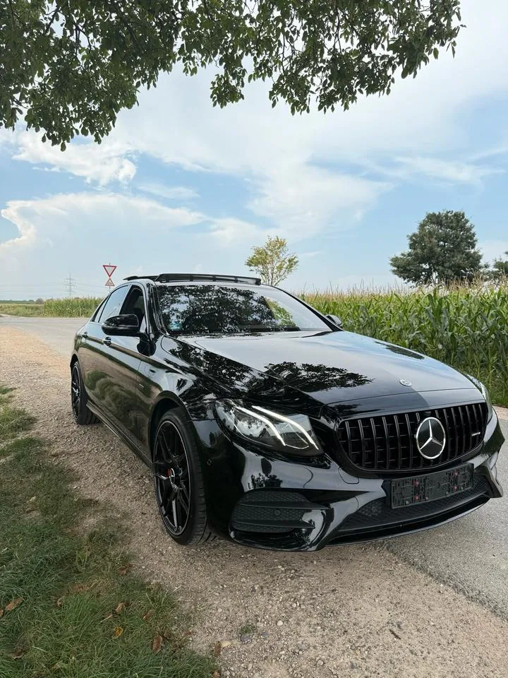 Mercedes-Benz E350E Amg