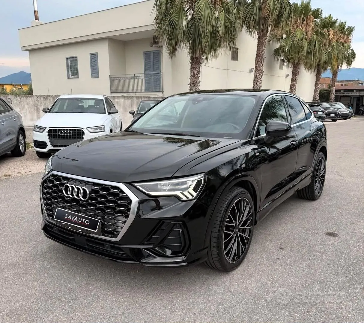 Audi Q3 2021 photo 2