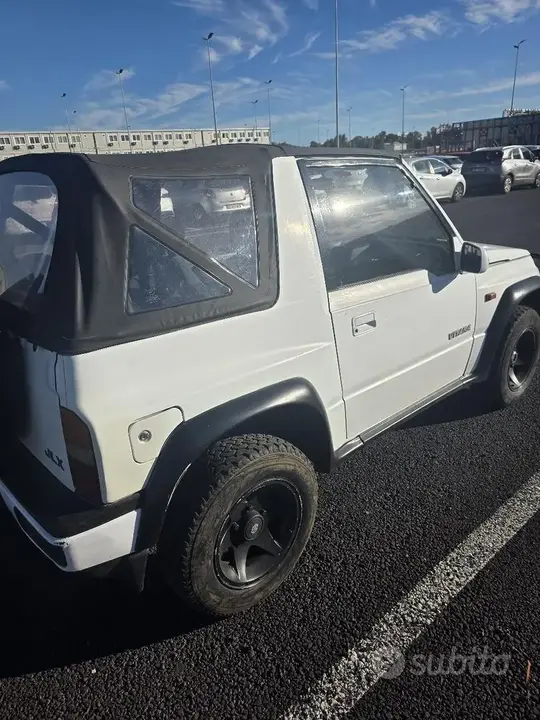 Suzuki Vitara 1992 photo 2