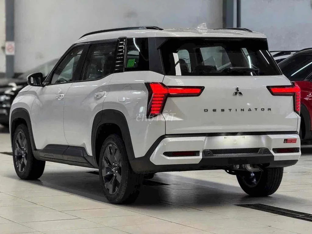 Mitsubishi Destinator 2026 photo 3
