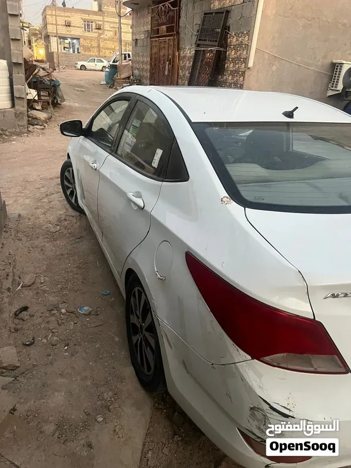 Hyundai Accent 2015 photo 3