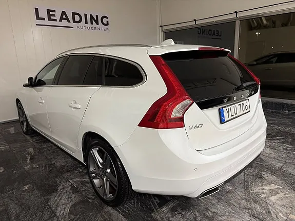 Volvo V60 2018 photo 2