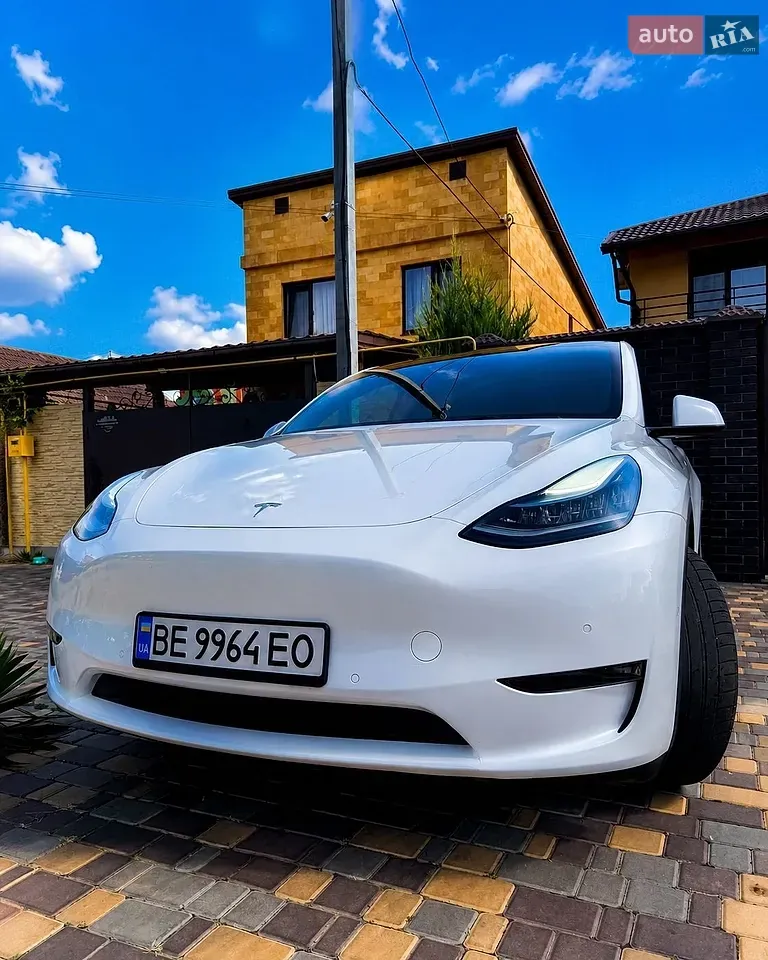 Tesla Model Y