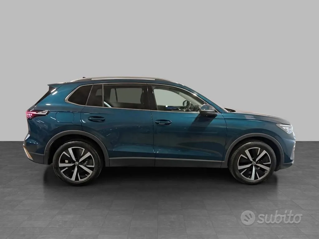 Volkswagen Tiguan 2024 photo 3