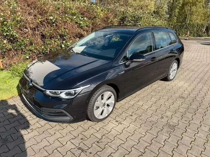 Volkswagen Golf 8