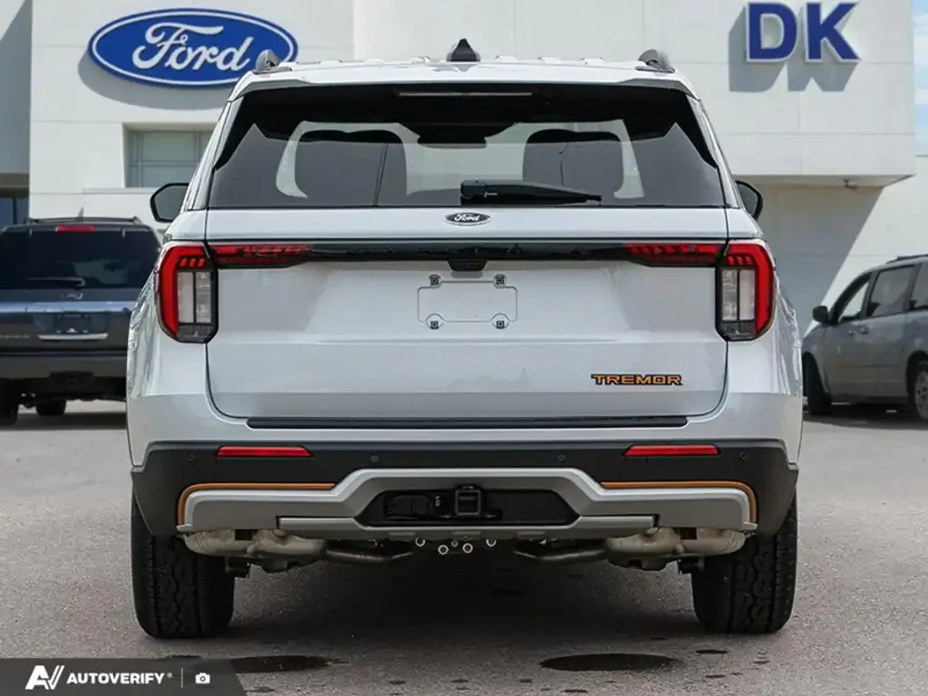 Ford Explorer 2026 photo 5