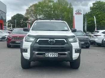 Toyota Hilux 2023 photo 3