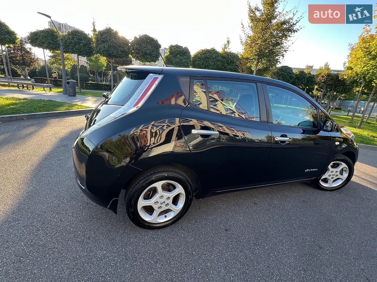 Nissan Leaf 2014 photo 4