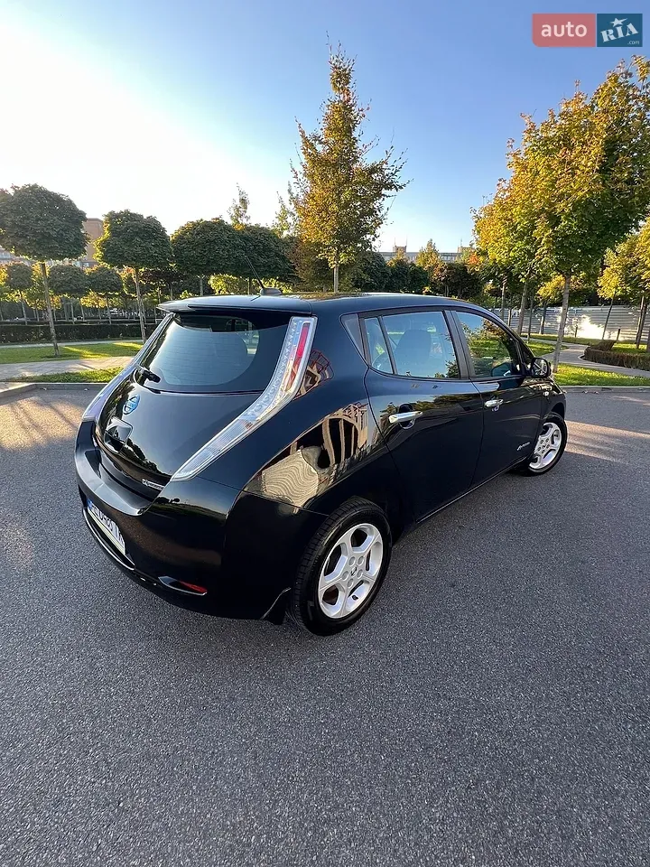 Nissan Leaf 2014 photo 3