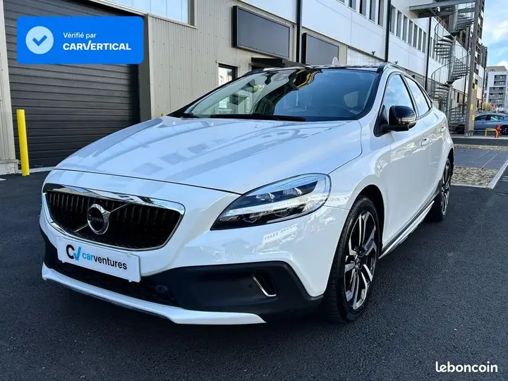 Volvo V40