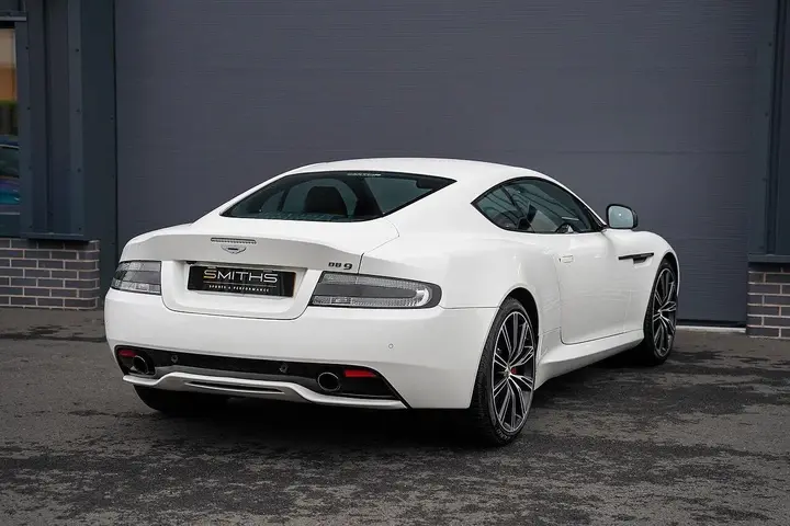 Aston Martin Db9 2016 photo 4