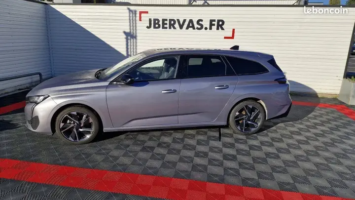 Peugeot 308 2025 photo 3