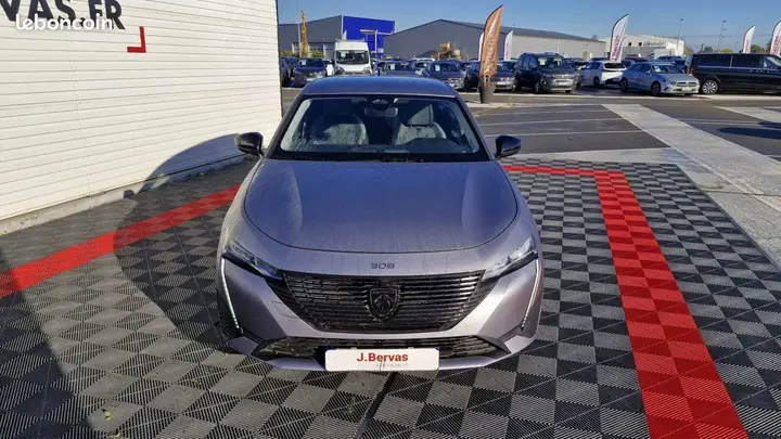 Peugeot 308 2025 photo 2