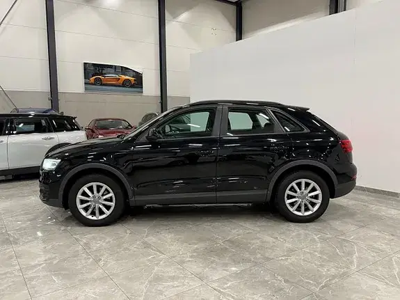 Audi Q3 2012 photo 5