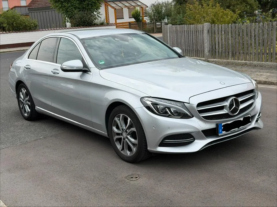 Mercedes-Benz C220D