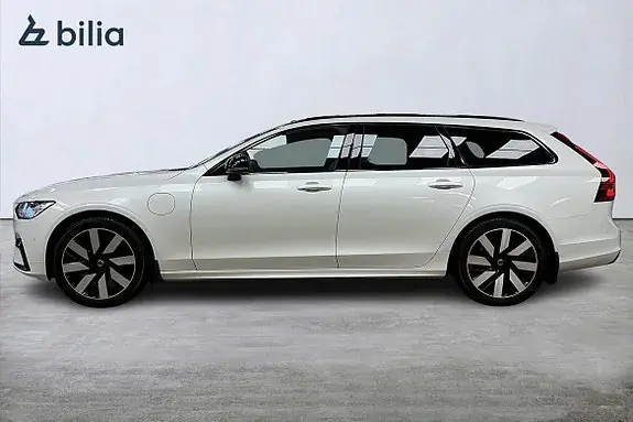Volvo V90 2025 photo 2