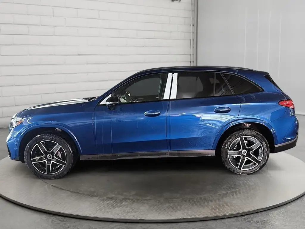 Mercedes-Benz Glc 300 2026 photo 5