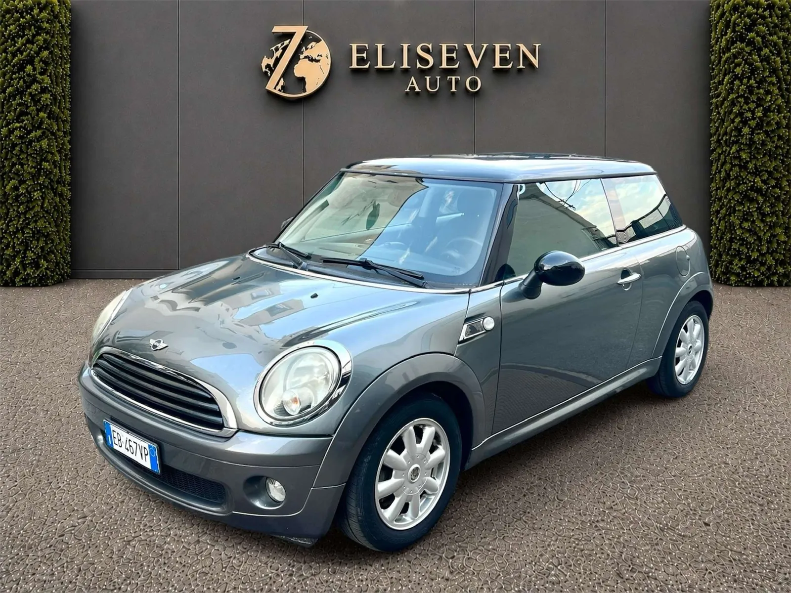Mini One 2010 photo 3