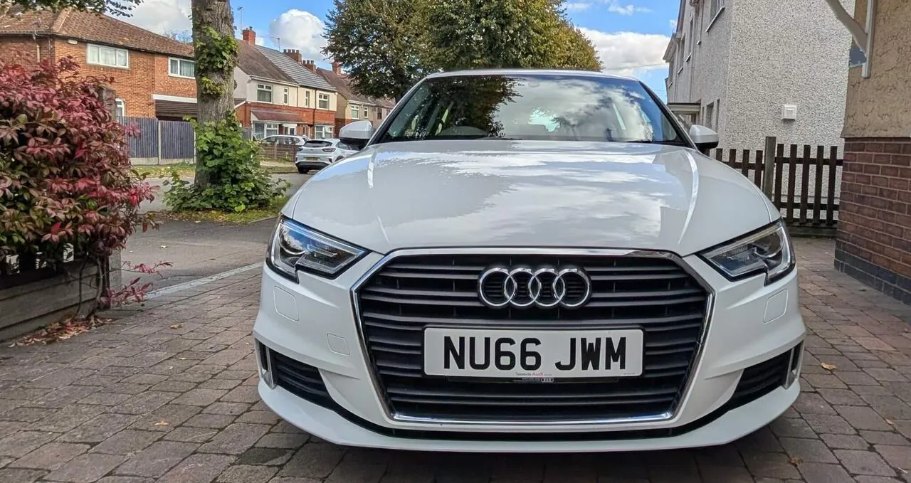 Audi A3 2016 photo 2