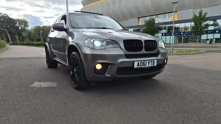BMW X5 2012 photo 2