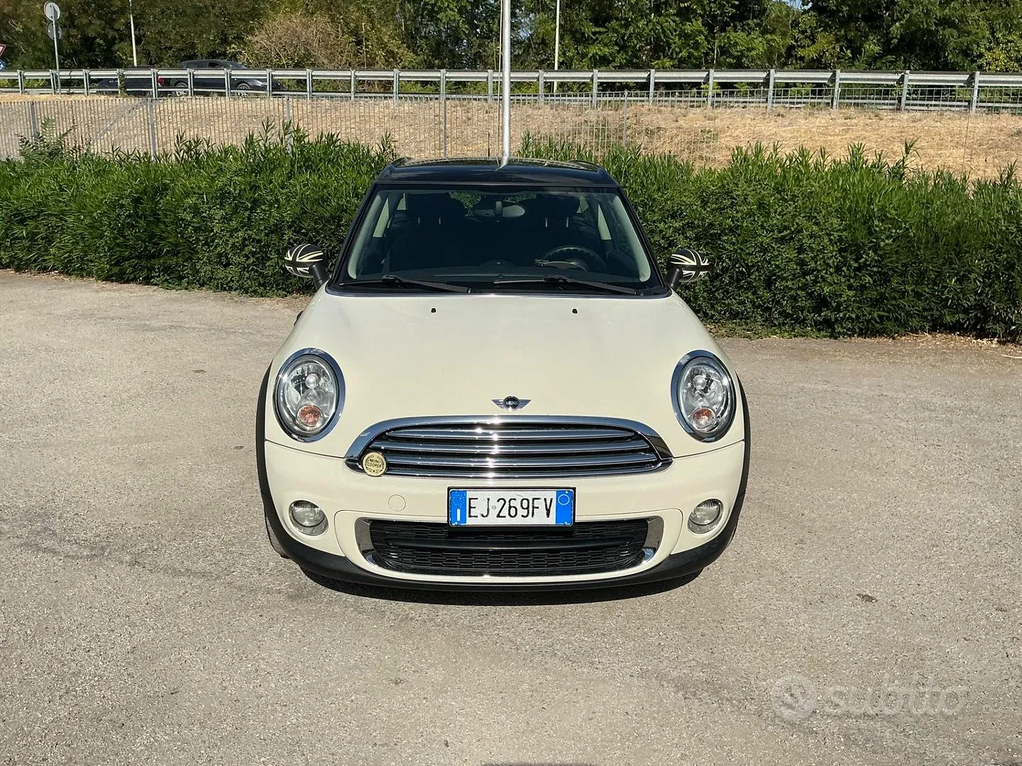 Mini Mini Clubman 2011 photo 2