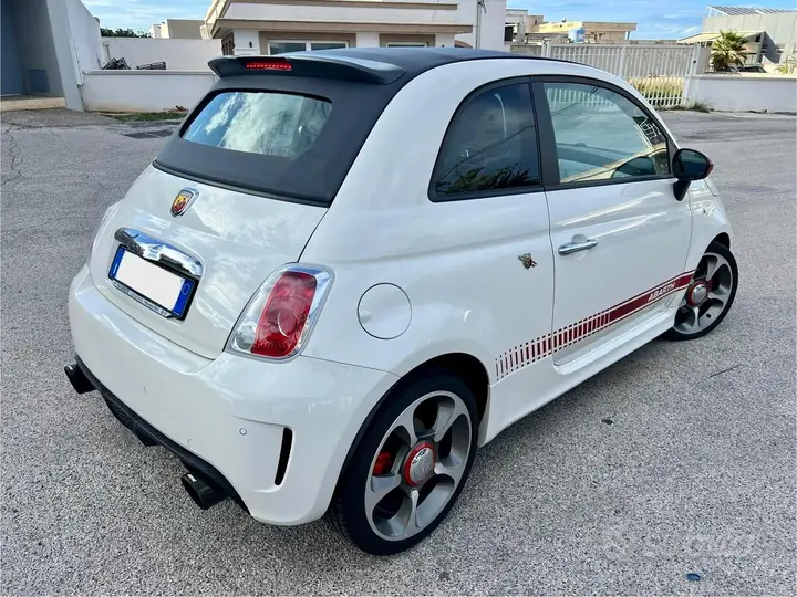Abarth 500C 2010 photo 4