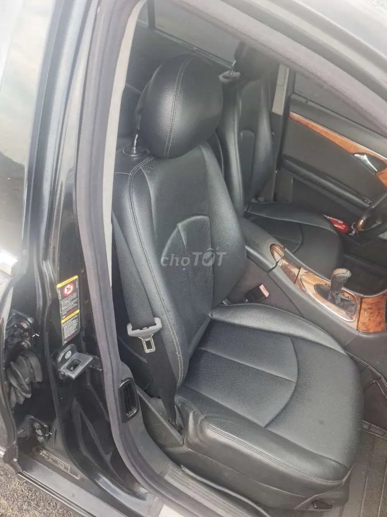 Mercedes-Benz E-Class 2004 photo 3
