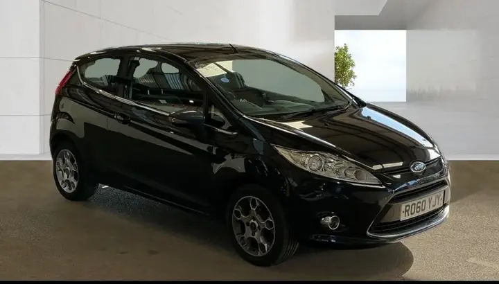 Ford Fiesta 2010 photo 2