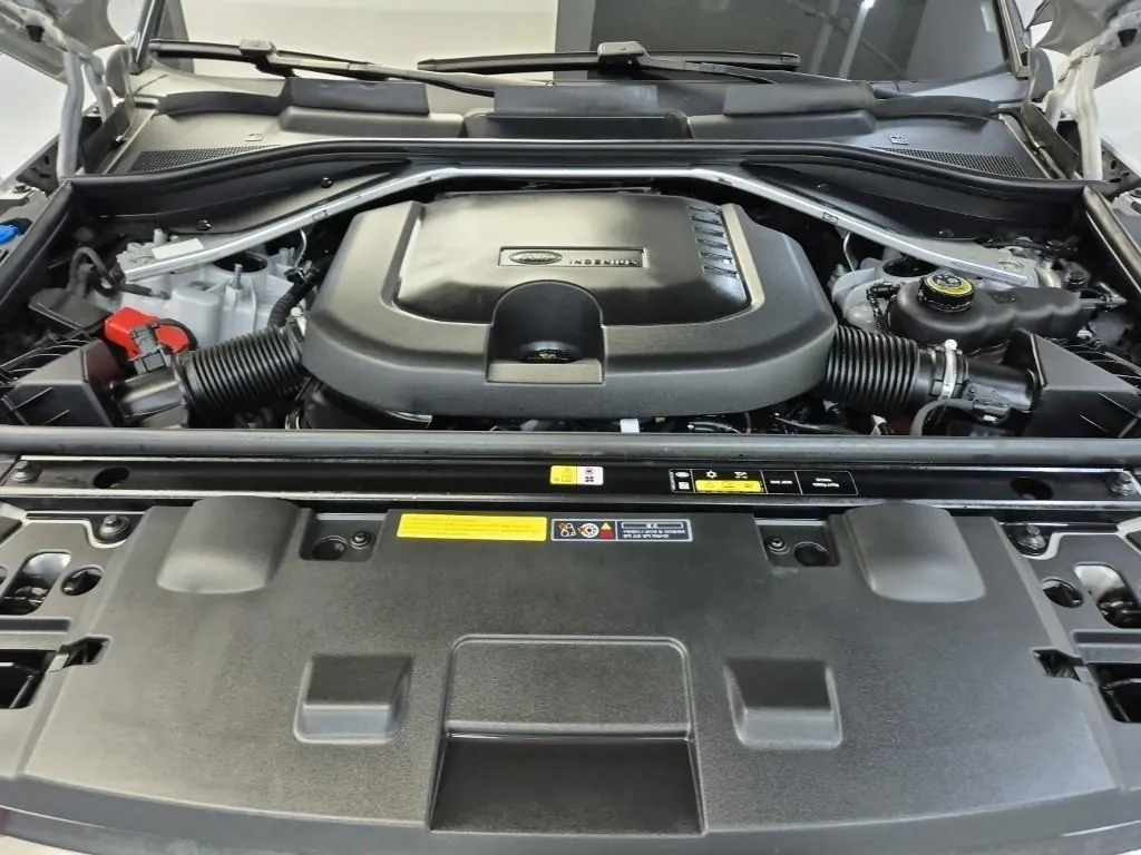 Land Rover Range Rover Sport 2023 photo 5