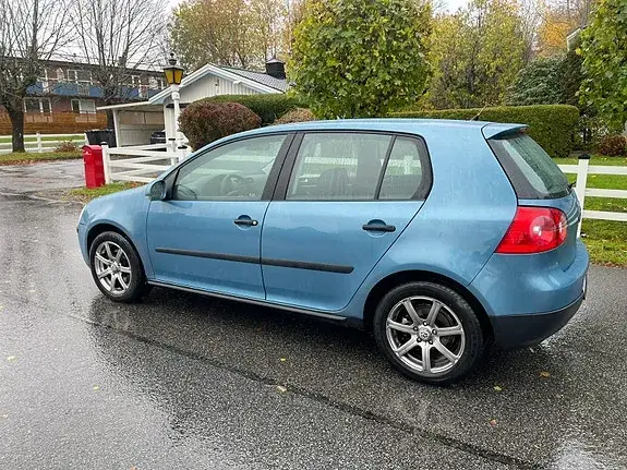 Volkswagen Golf 5 2006 photo 2
