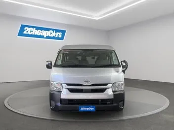 Toyota Hiace 2020 photo 3