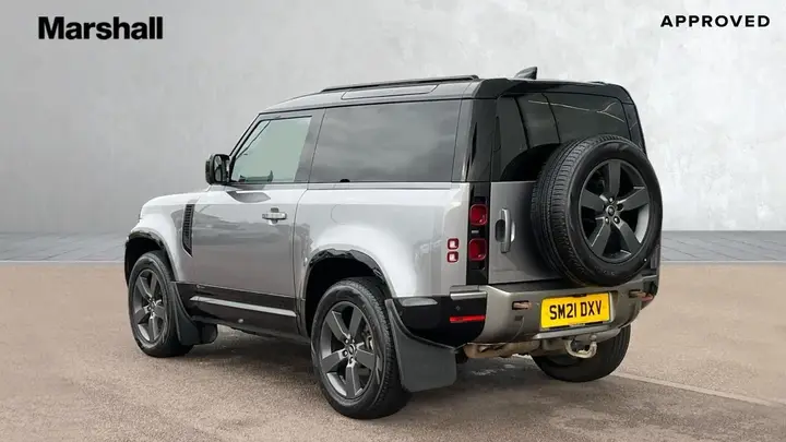 Land Rover Defender 90 2021 photo 2