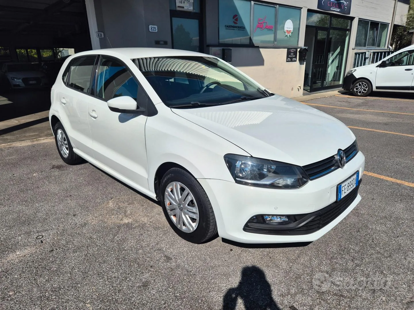 Volkswagen Polo 2016 photo 2