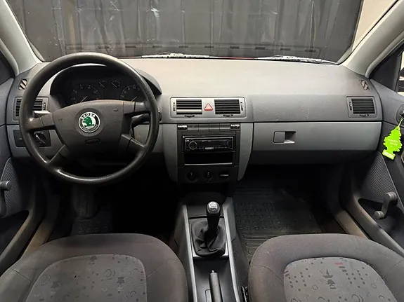 Skoda Fabia 2003 photo 5