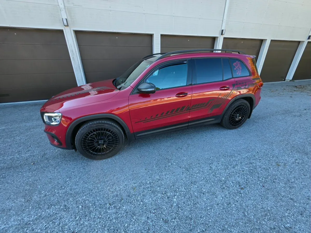 Mercedes-Benz Glb
