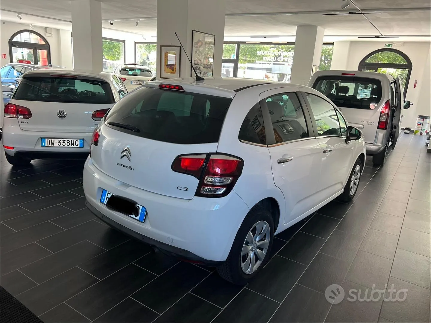 Citroen C3 2015 photo 2