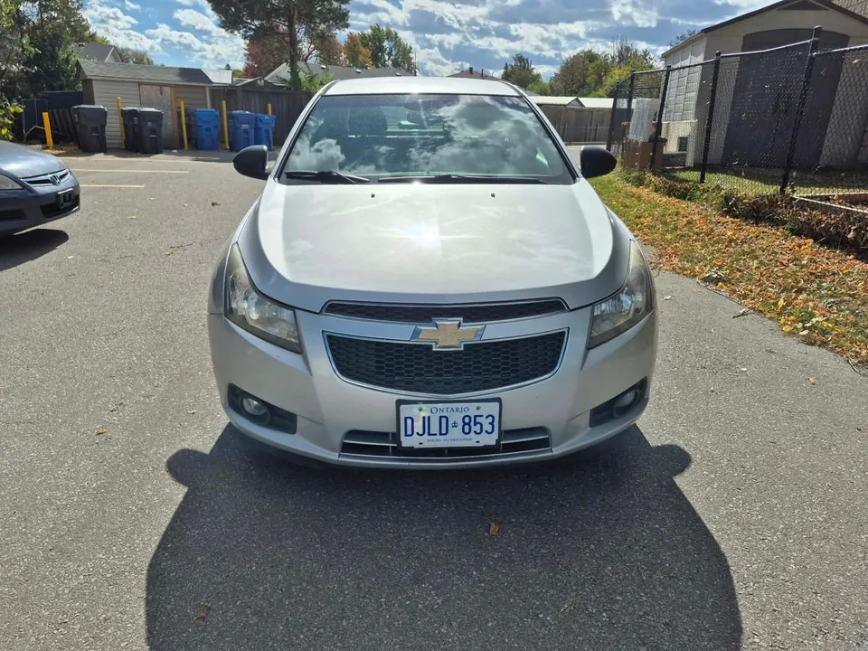 Chevrolet Cruze 2013 photo 2