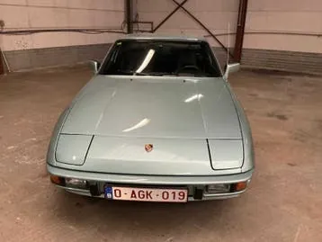 Porsche 924 1985 photo 2