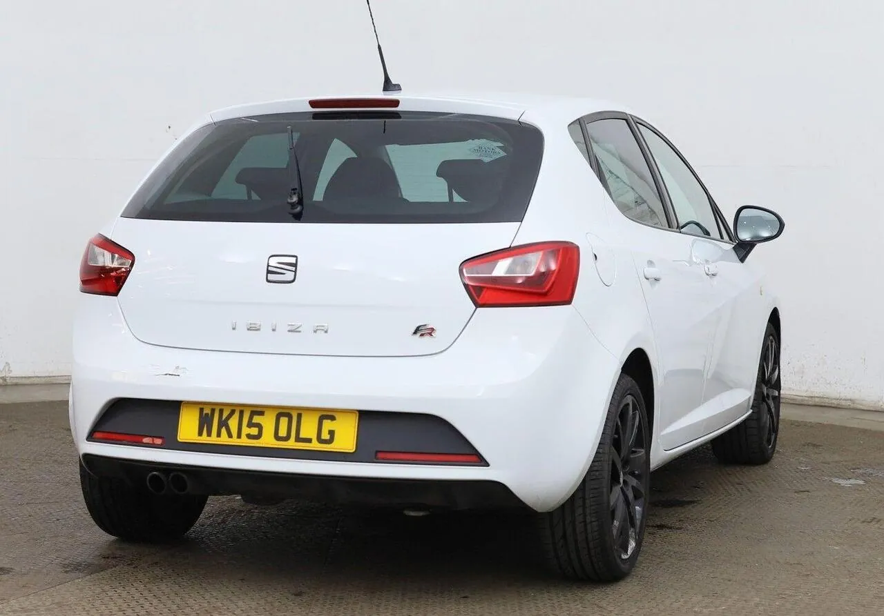 Seat Ibiza 2015 photo 4