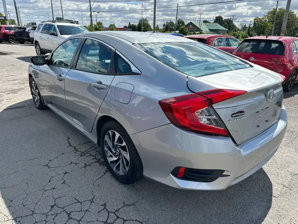 Honda Civic 2018 photo 3