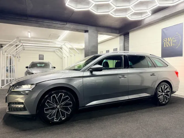 Skoda Superb Combi