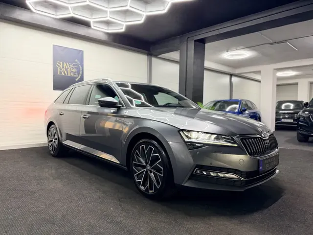 Skoda Superb Combi 2023 photo 4