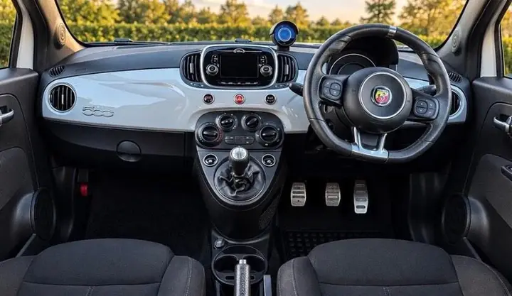 Abarth 595 2018 photo 5