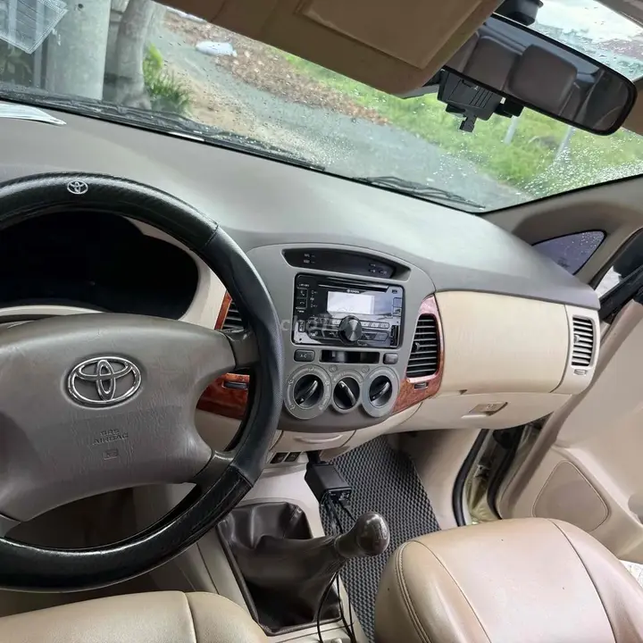 Toyota Innova 2007 photo 4