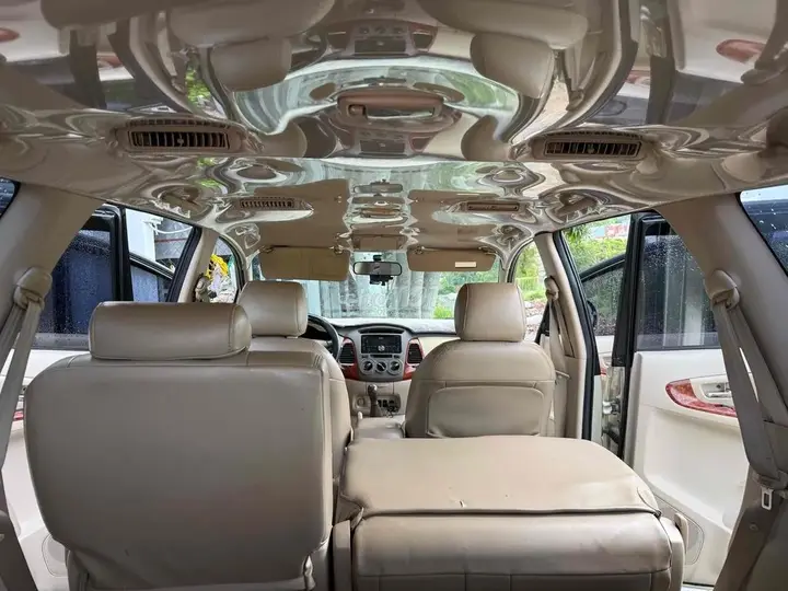 Toyota Innova 2007 photo 5