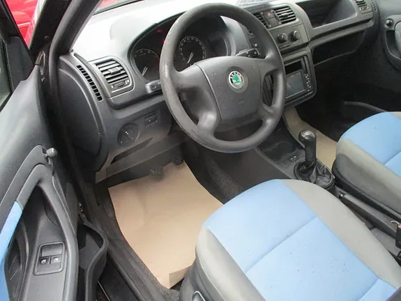 Skoda Fabia 2008 photo 5