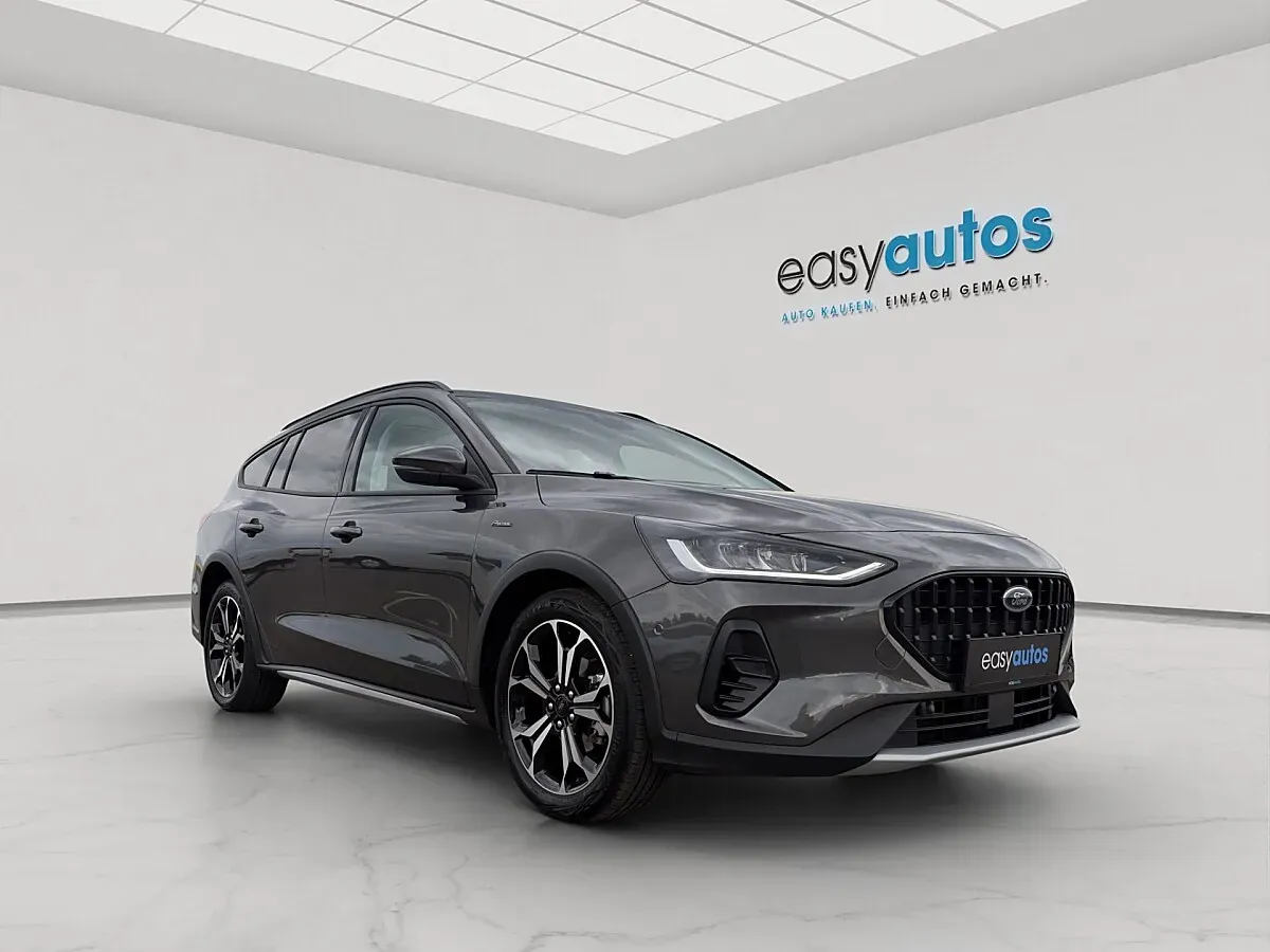 Ford Focus 2025 photo 3