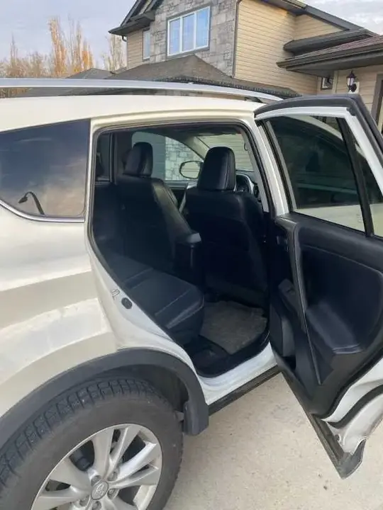 Toyota Rav4 2013 photo 2