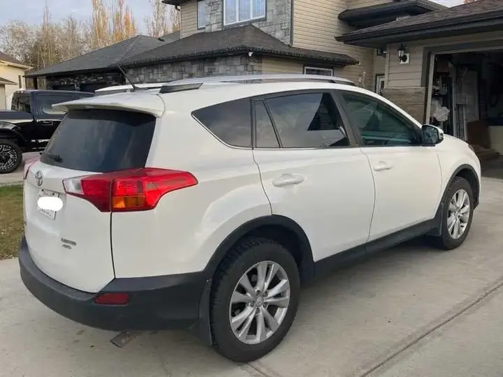 Toyota Rav4 2013 photo 4