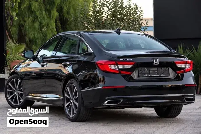 Honda Accord 2022 photo 2